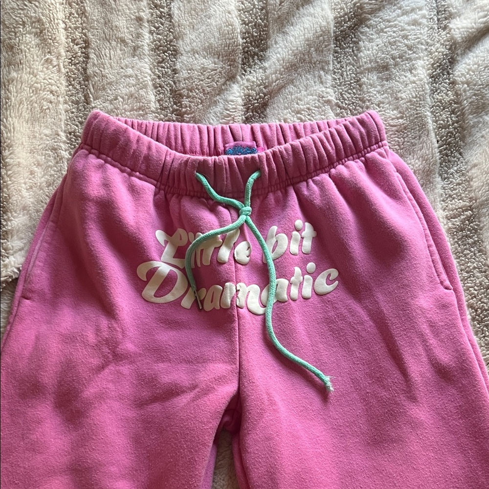 Edikted sweat pants “little bit dramatic” size S